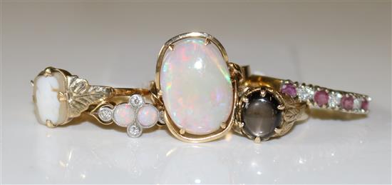 Five various gem set gold rings